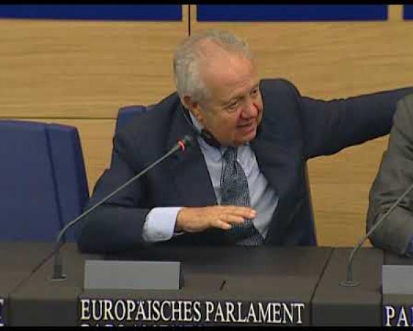 Mário Soares falha a presidência do Parlamento Europeu